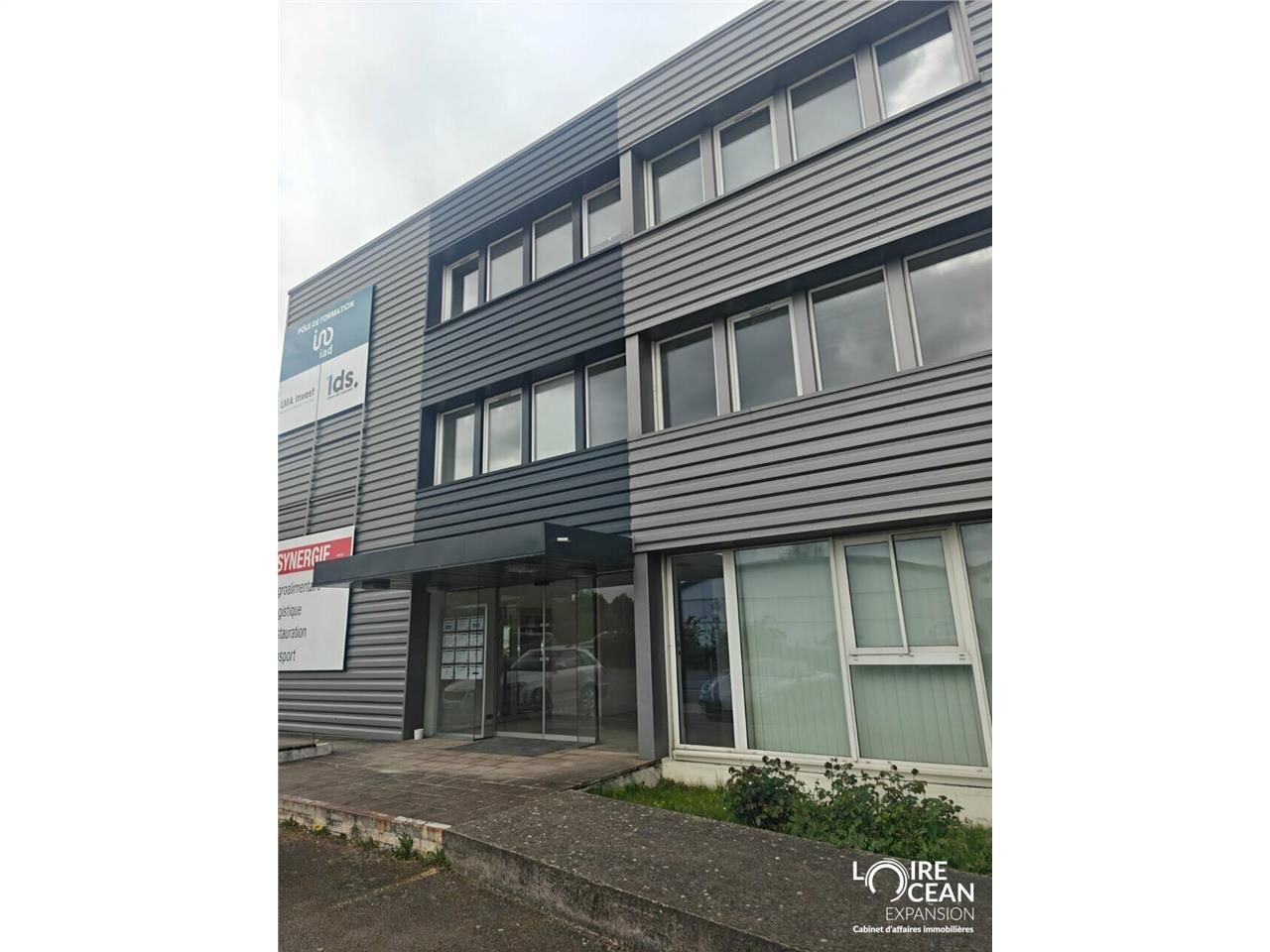 Location bureaux 160 m² non divisibles