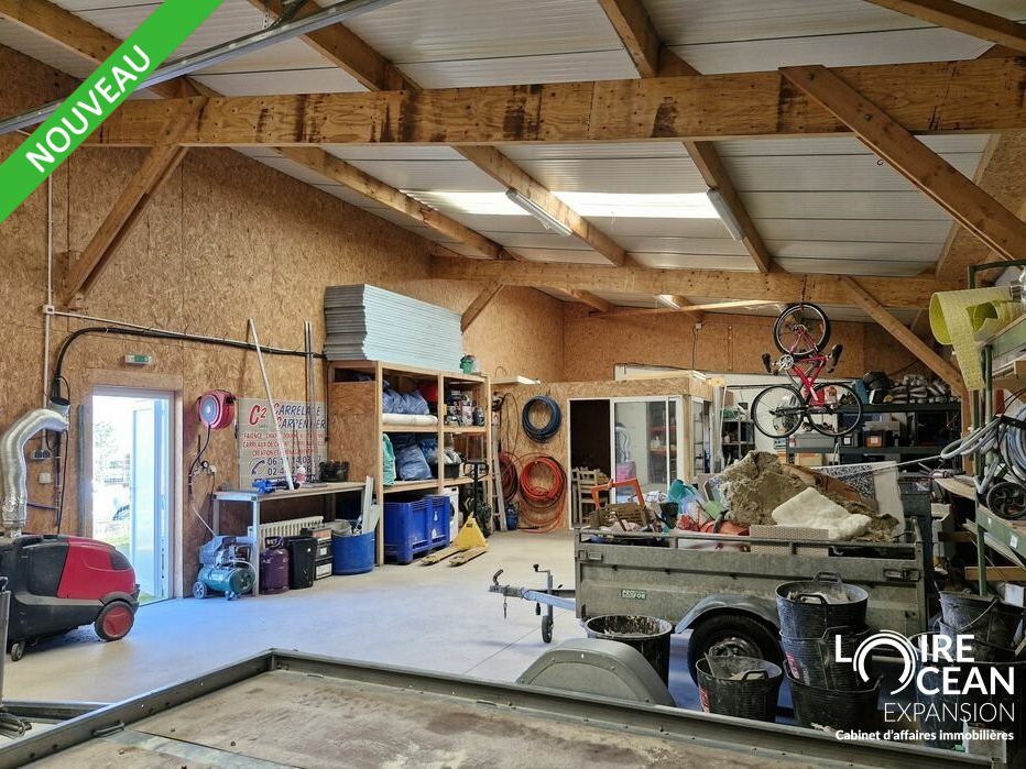 Cession local d''activites 178 m² non divisibles