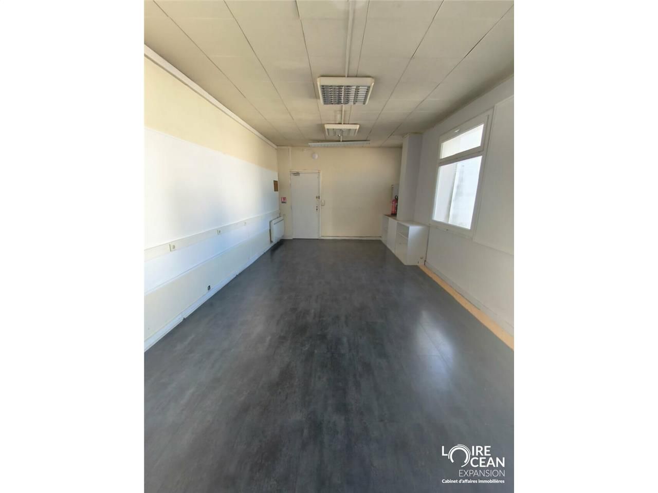 Location bureaux 50 m² non divisibles