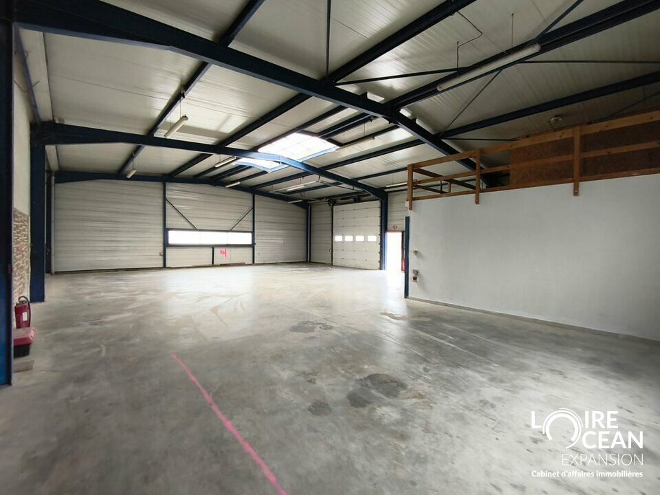 LOCAL D'ACTIVITÉ - 256 m² - SUD LOIRE - BELLES PRESTATIONS