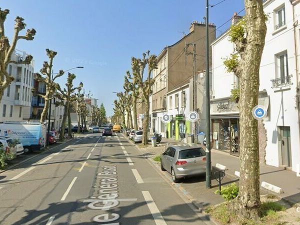 Location local commercial 80 m² non divisibles