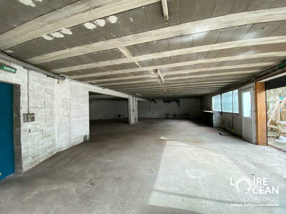 Location entrepot 170 m² non divisibles