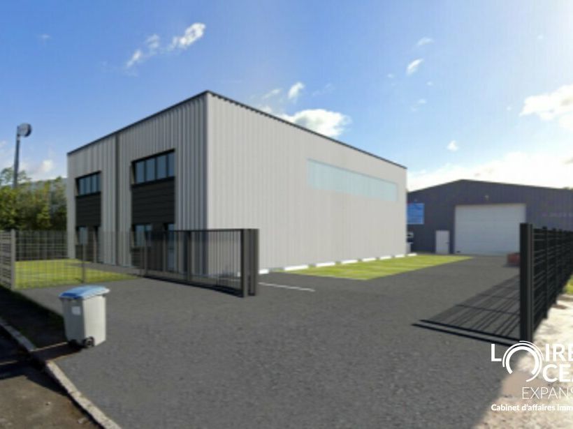 Location local d''activites 393 m² divisibles à partir de 196 m²