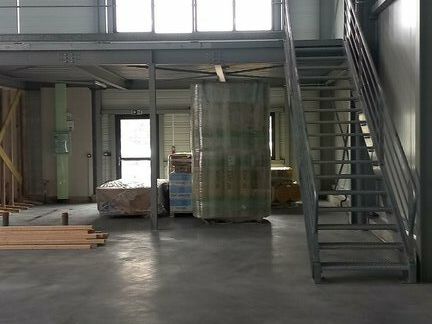 Location - Local d'activité - 393m²