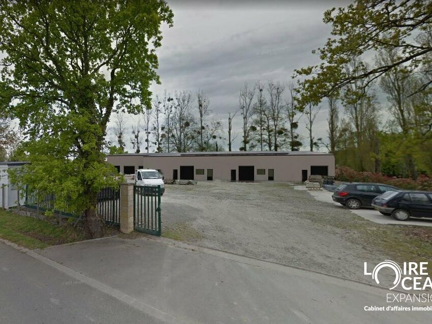 Vente local d''activites 280 m² non divisibles