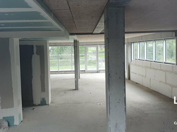 Vente local commercial 158 m² non divisibles