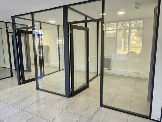 Location local commercial 87 m² non divisibles