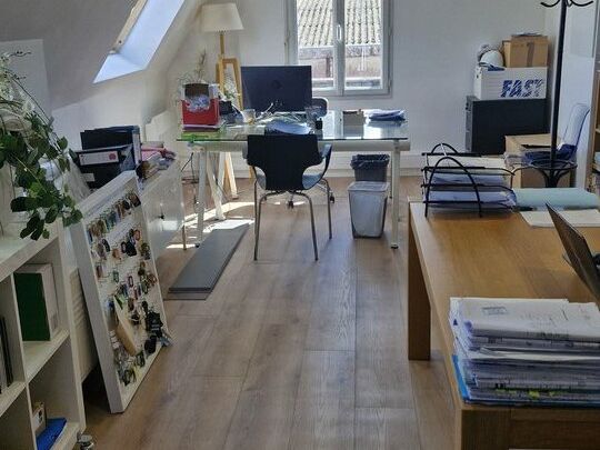 Location bureaux 41 m² non divisibles