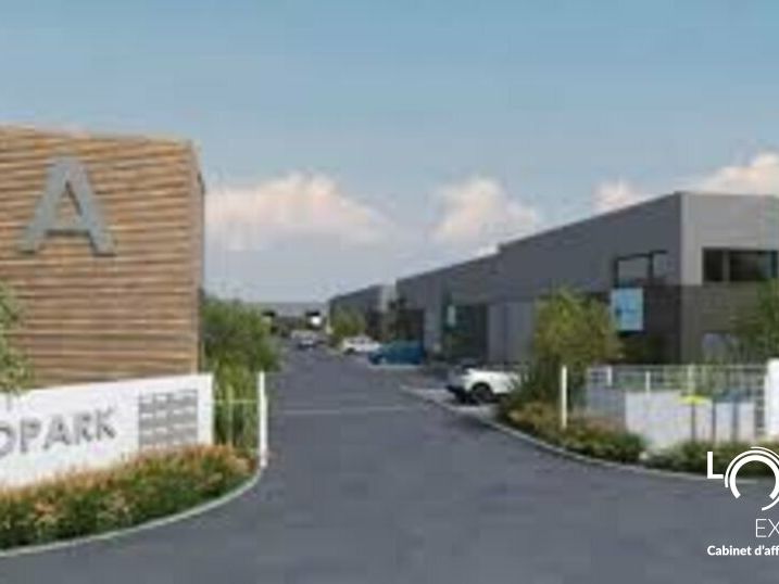 Vente local d''activites 1150 m² non divisibles