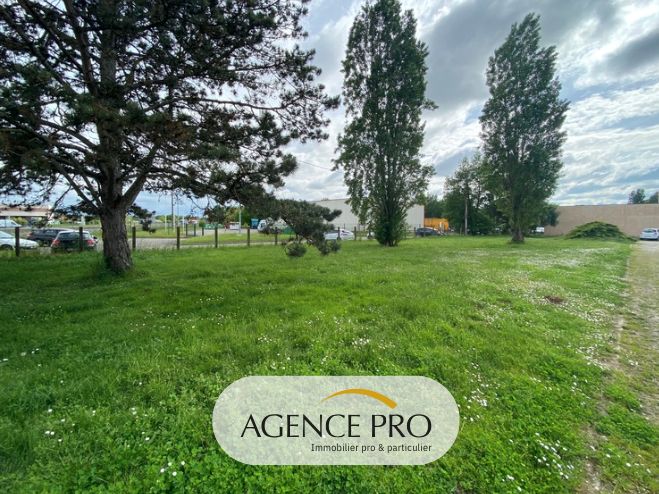 440 m² dispo à Montauban