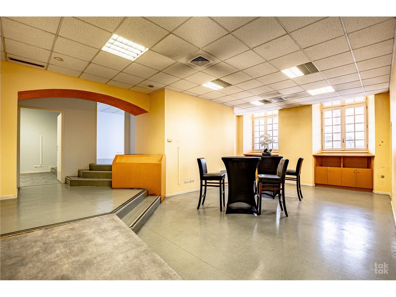 203 m² dispo à Montauban