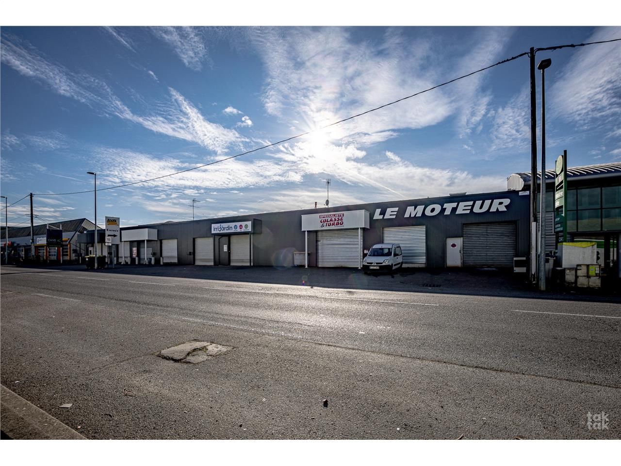 Location local commercial 380 m² à Montauban