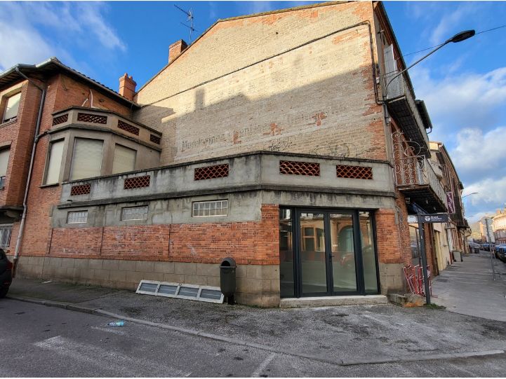 Location local commercial 60 m² à Montauban