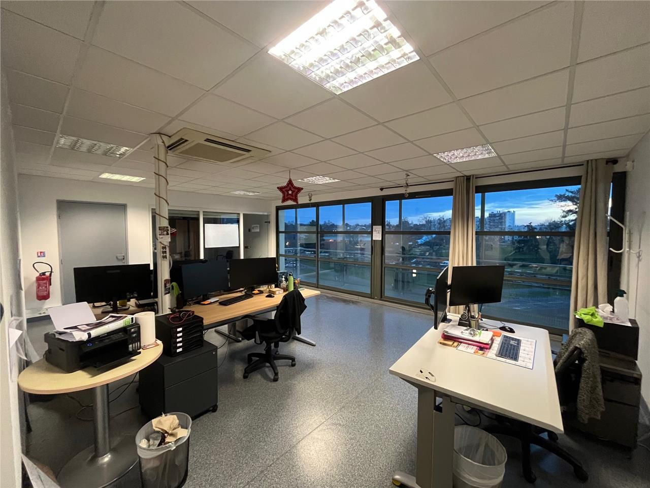 Location bureaux 303 m² à Montauban