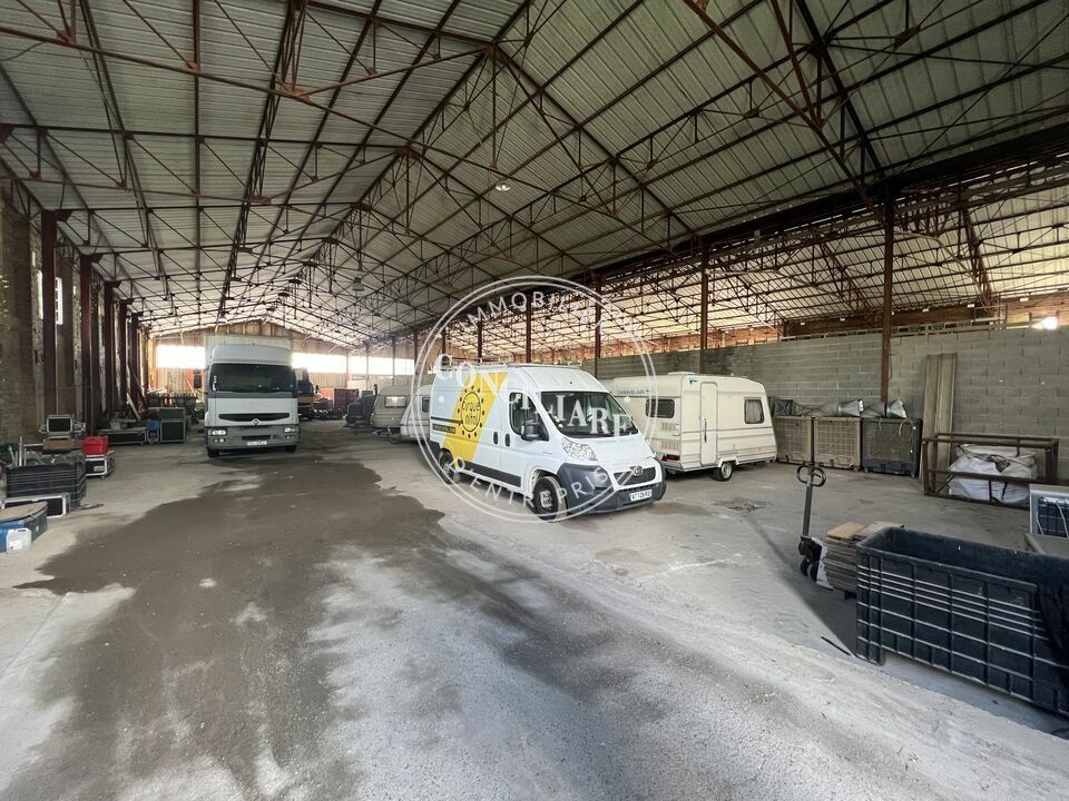 Location entrepot 1000 m² non divisibles
