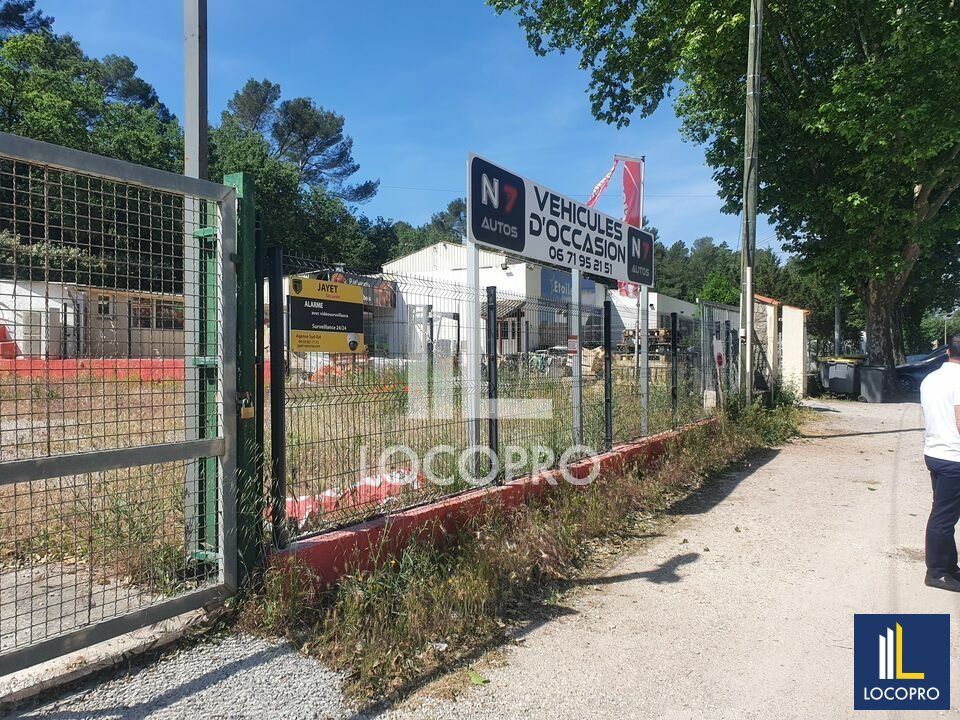 A LOUER - TERRAIN AVEC ALGECO - 600 M2 - LE LUC