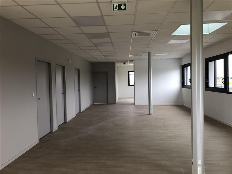 Bureaux d'environ 150 m² à louer à Fondettes