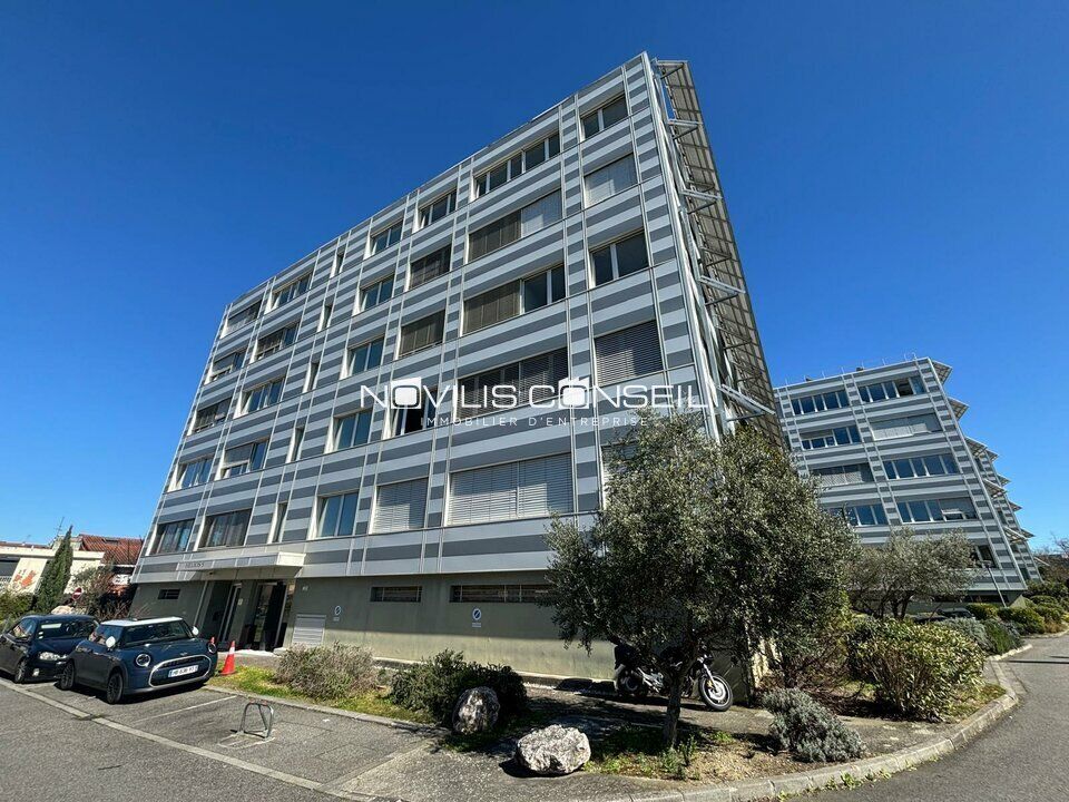 Vente bureaux 83 m² non divisibles
