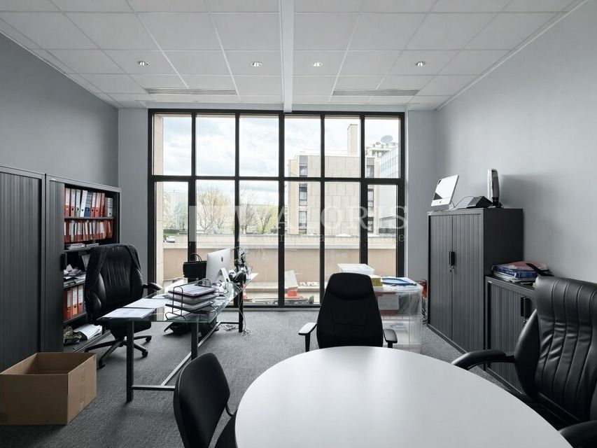 Location bureaux 90 m² non divisibles