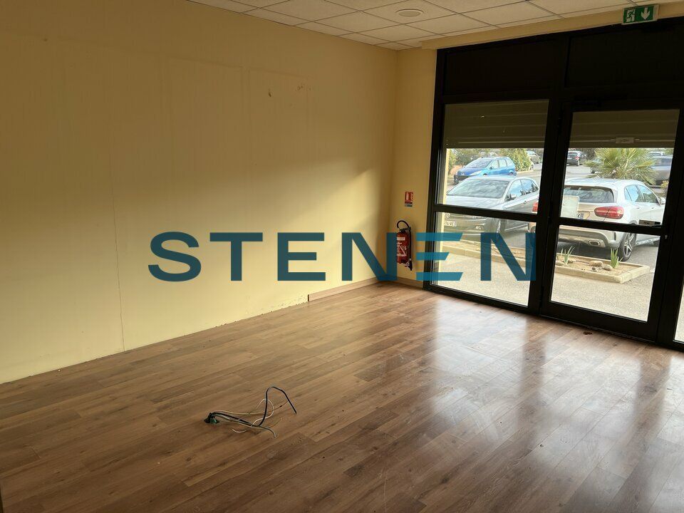 LOCLATION LOCAL COMMERCIAL - 73 m2 - AIX-EN-PROVENCE