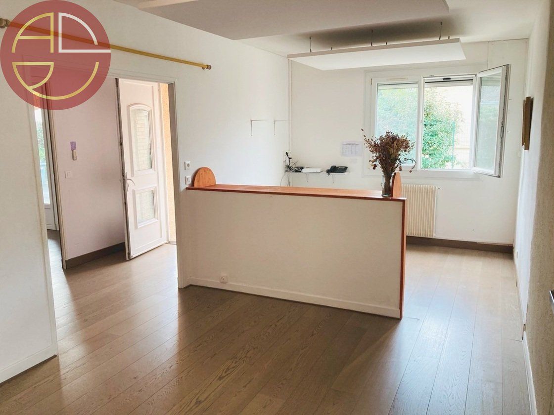 Vente bureaux 196 m² à CASTANET-TOLOSAN