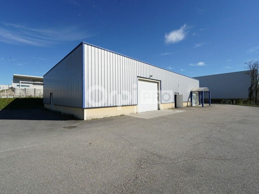 Location local d''activites 382 m² non divisibles