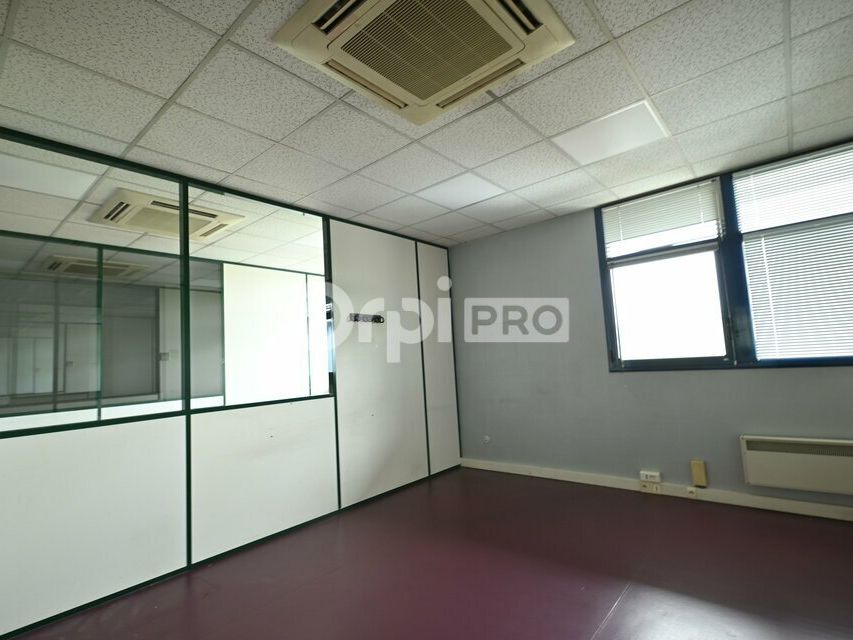 BUREAUX - 214 m² - BRON