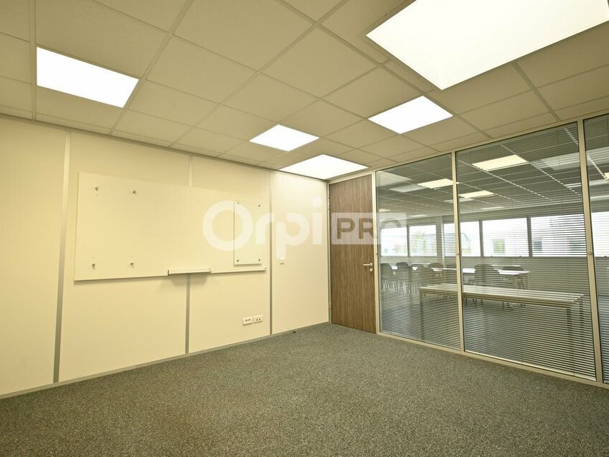 BUREAUX A LOUER - 192,43 m² - BRON