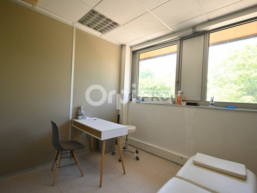 BUREAUX A LOUER - 128 m² - BRON