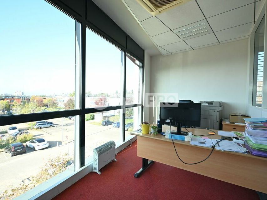 Location bureaux 140 m² non divisibles