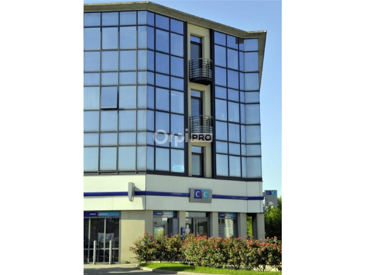 BUREAUX A LOUER - 247 m² - CHASSIEU