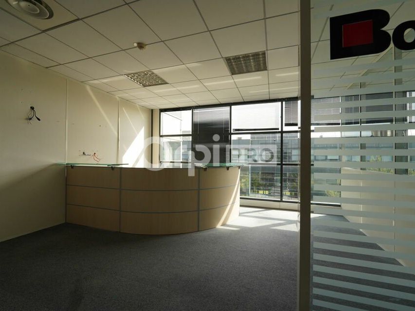 Location bureaux 1478.1 m² divisibles à partir de 323 m²