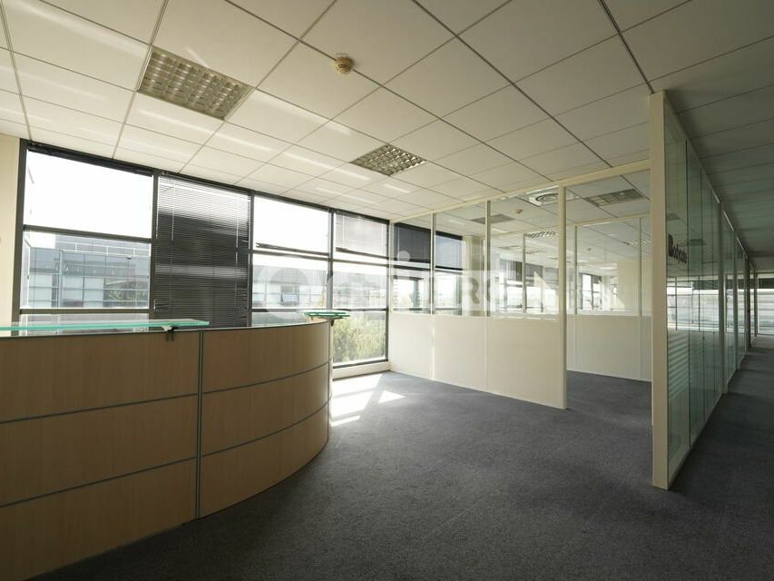 BUREAUX A LOUER - SAINT PRIEST - IMMEDIATEMENT 