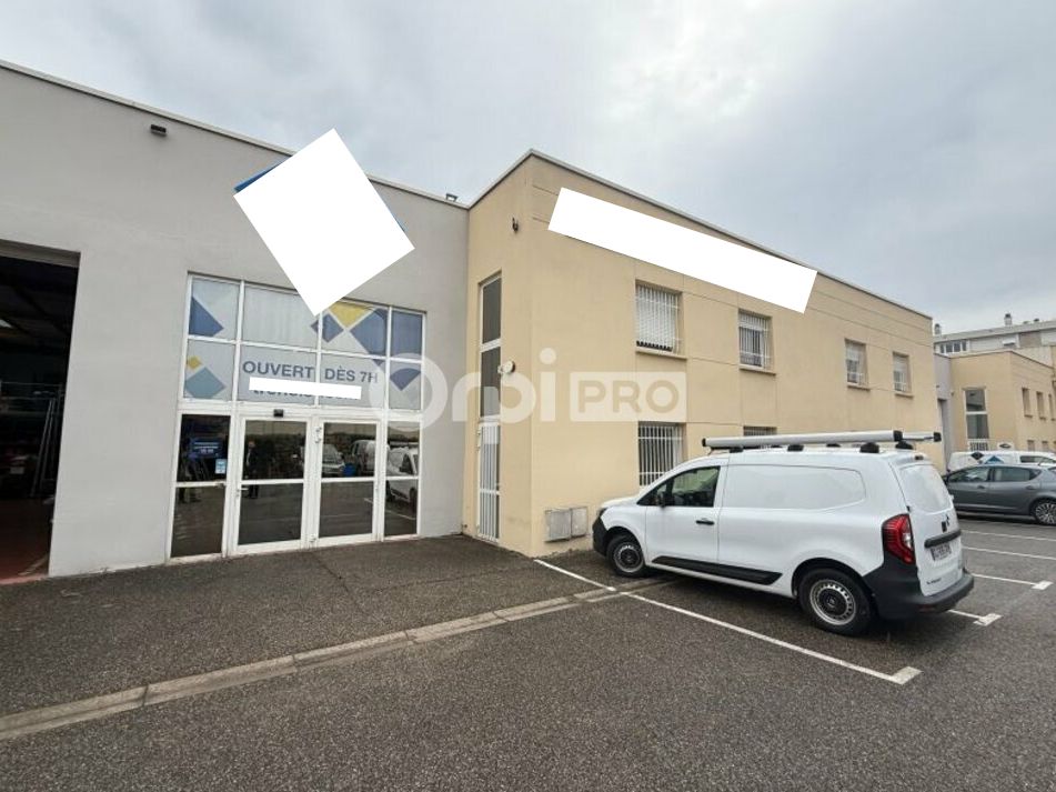 Location local d''activites 1034 m² non divisibles