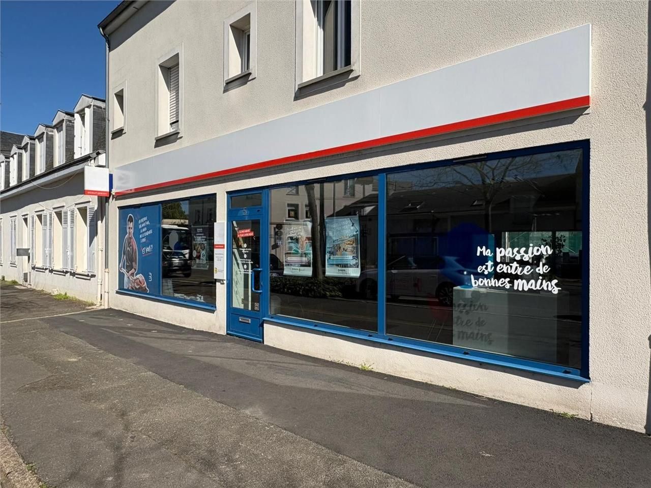 Location local commercial 102 m² à Luisant