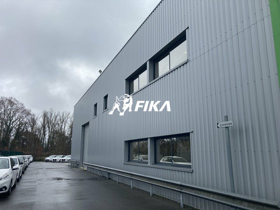 Vente local d''activites 960 m² non divisibles