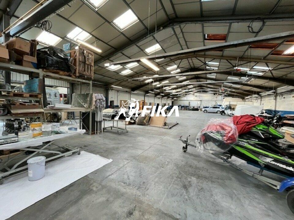 A VENDRE - LOCAL D'ACTIVITE ENTREPOT - MURET