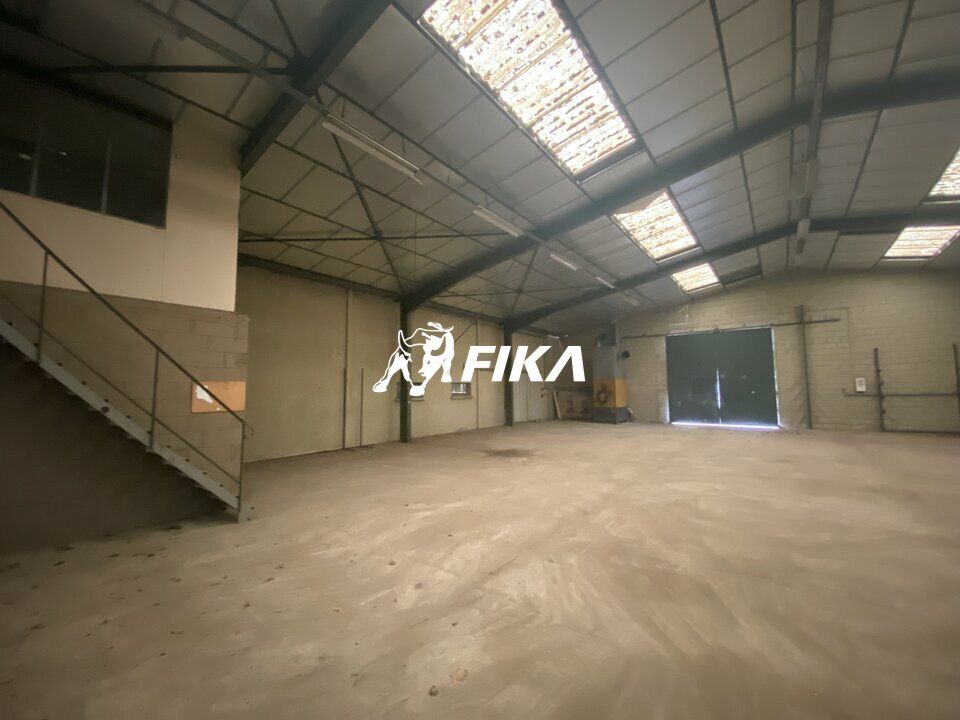  LOCAL D'ACTIVITE 730 m² - CINTEGABELLE - VENTE