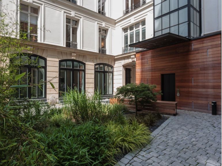 Location bureaux 130 m² non divisibles