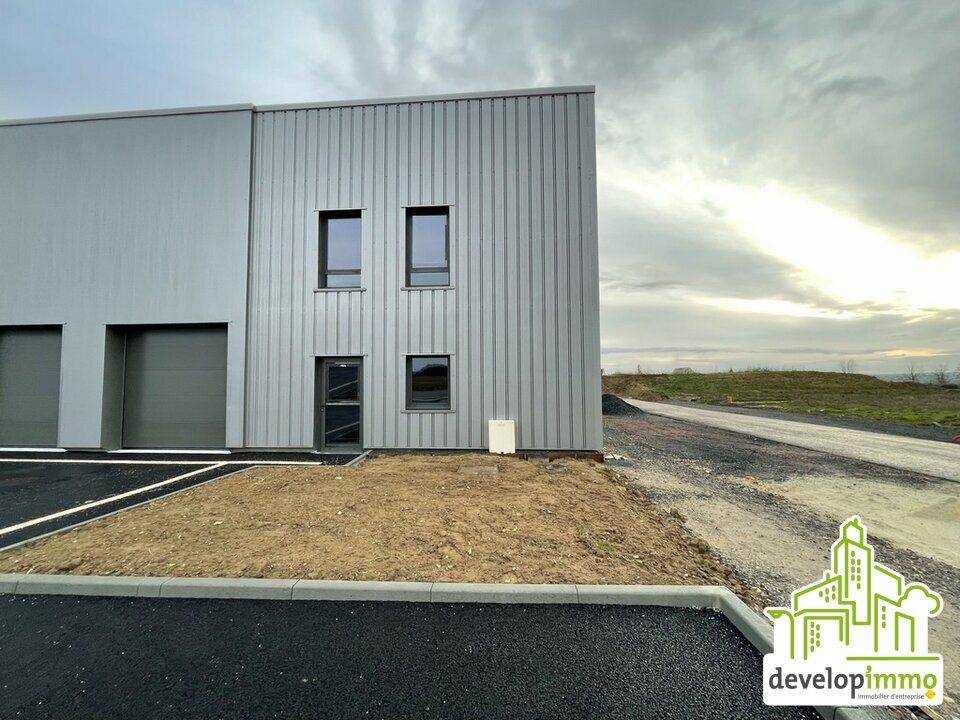 Location local d''activites 362.01 m² non divisibles