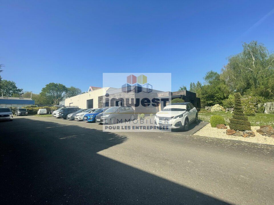 Location local d''activites 710 m² non divisibles