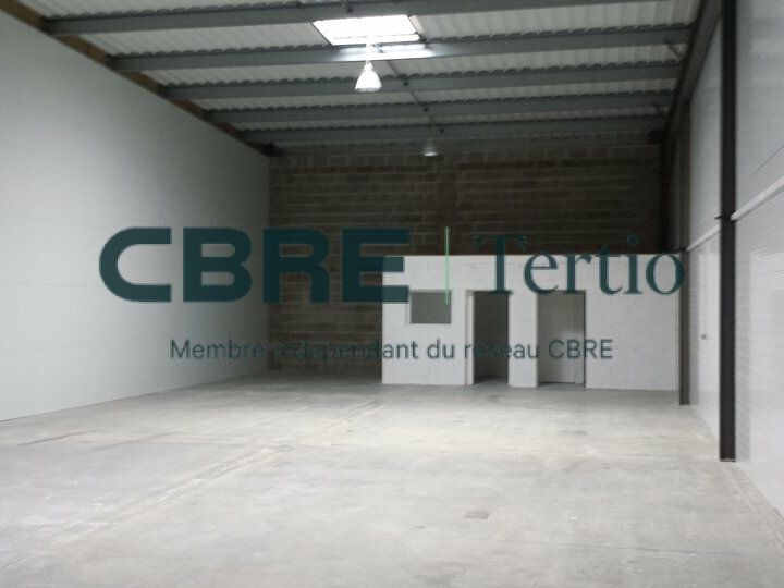 Location local d''activites 250 m² non divisibles