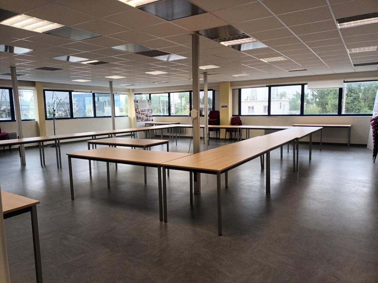 Location bureaux 352 m² non divisibles