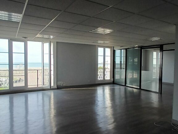 Location bureaux 253 m² non divisibles