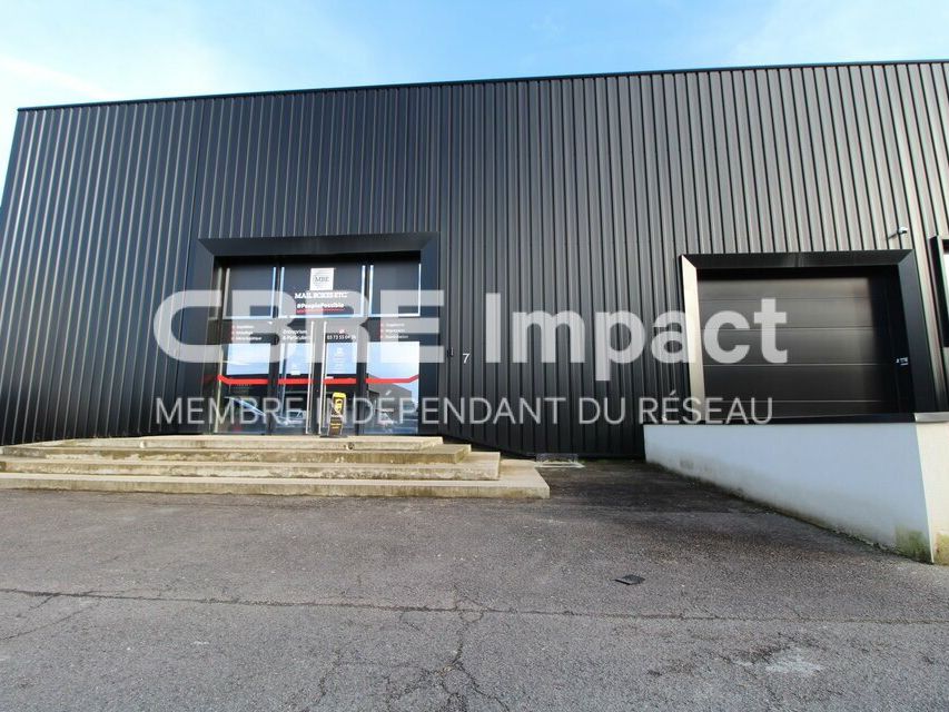 Location local d''activites 755 m² non divisibles