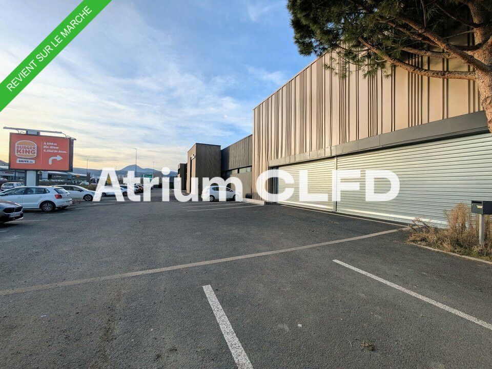 Location local commercial 640 m² non divisibles
