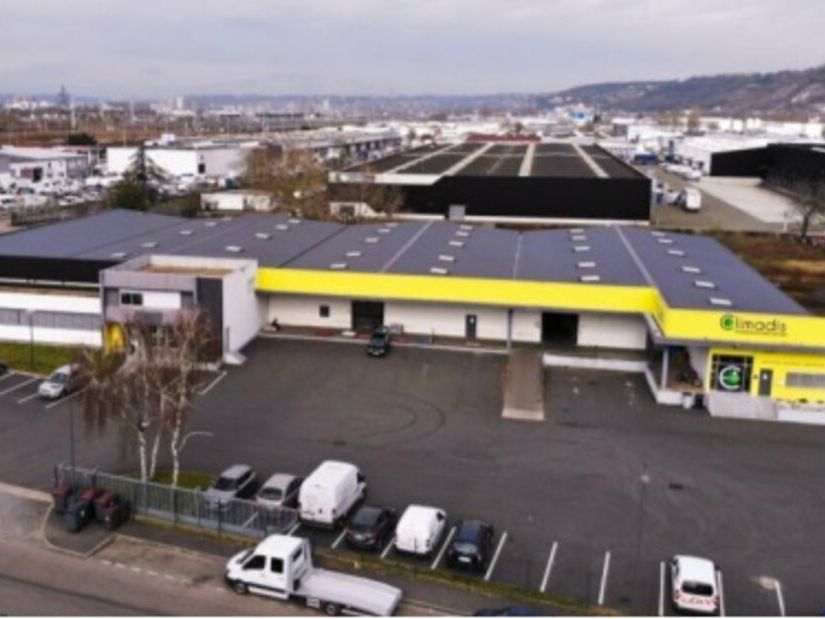 Location entrepot 2080 m² non divisibles
