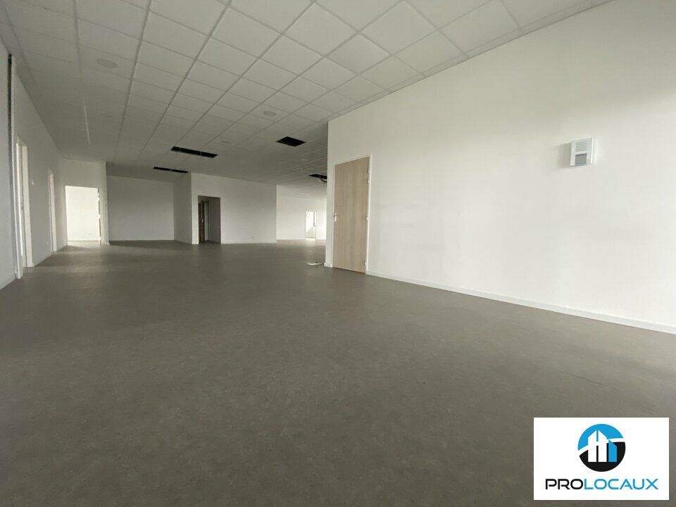 Location bureaux 450 m² non divisibles
