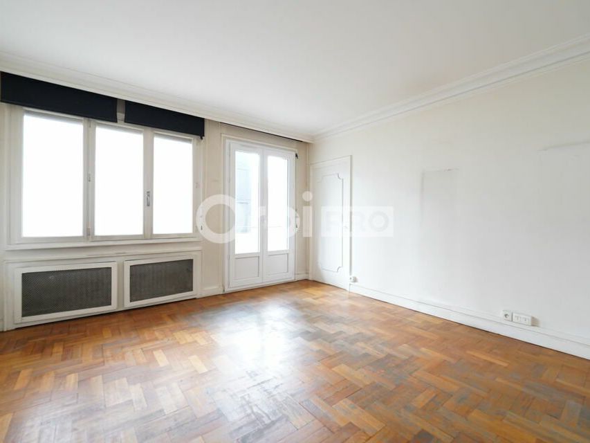 Vente local professionnel 58 m² non divisibles