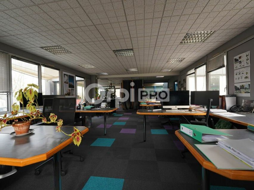 BUREAUX A VENDRE - 315 m² - LISSIEU